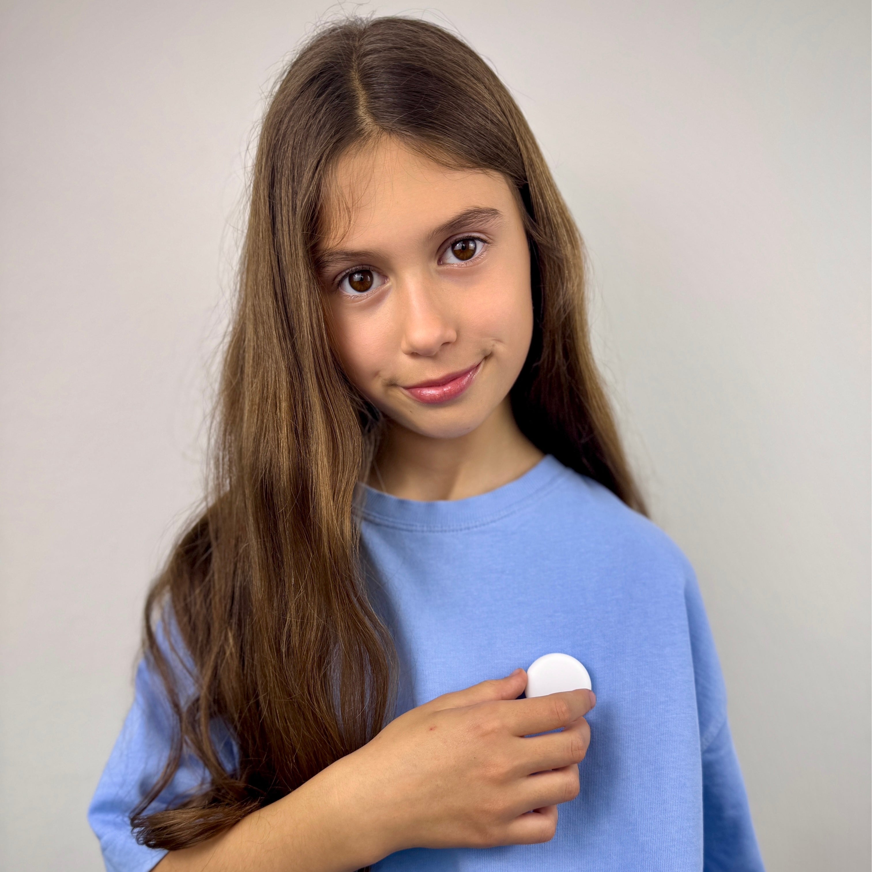 Silicone AirTag Holder for Kids – Safe, Secure & Easy to Attach